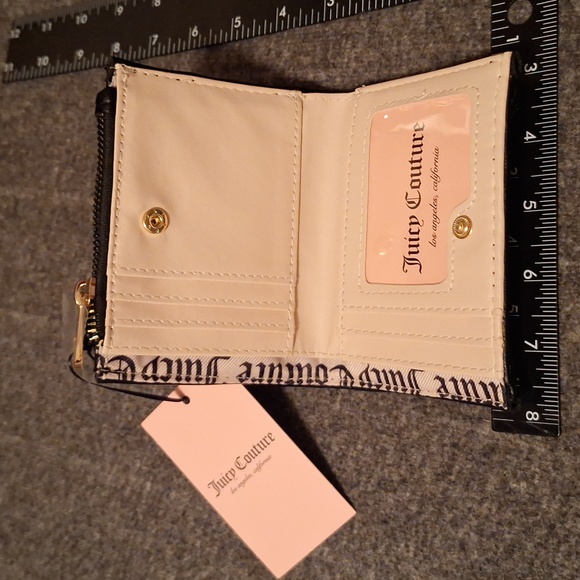 Juicy Couture New Wallet - Picture 3 of 9